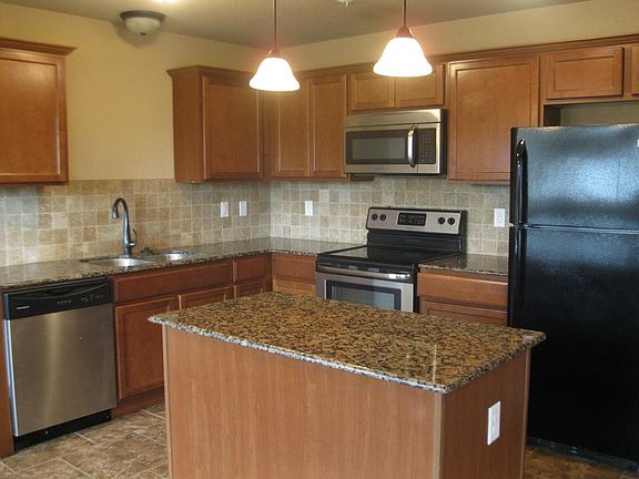 4th image of 1006 Kensington Dr