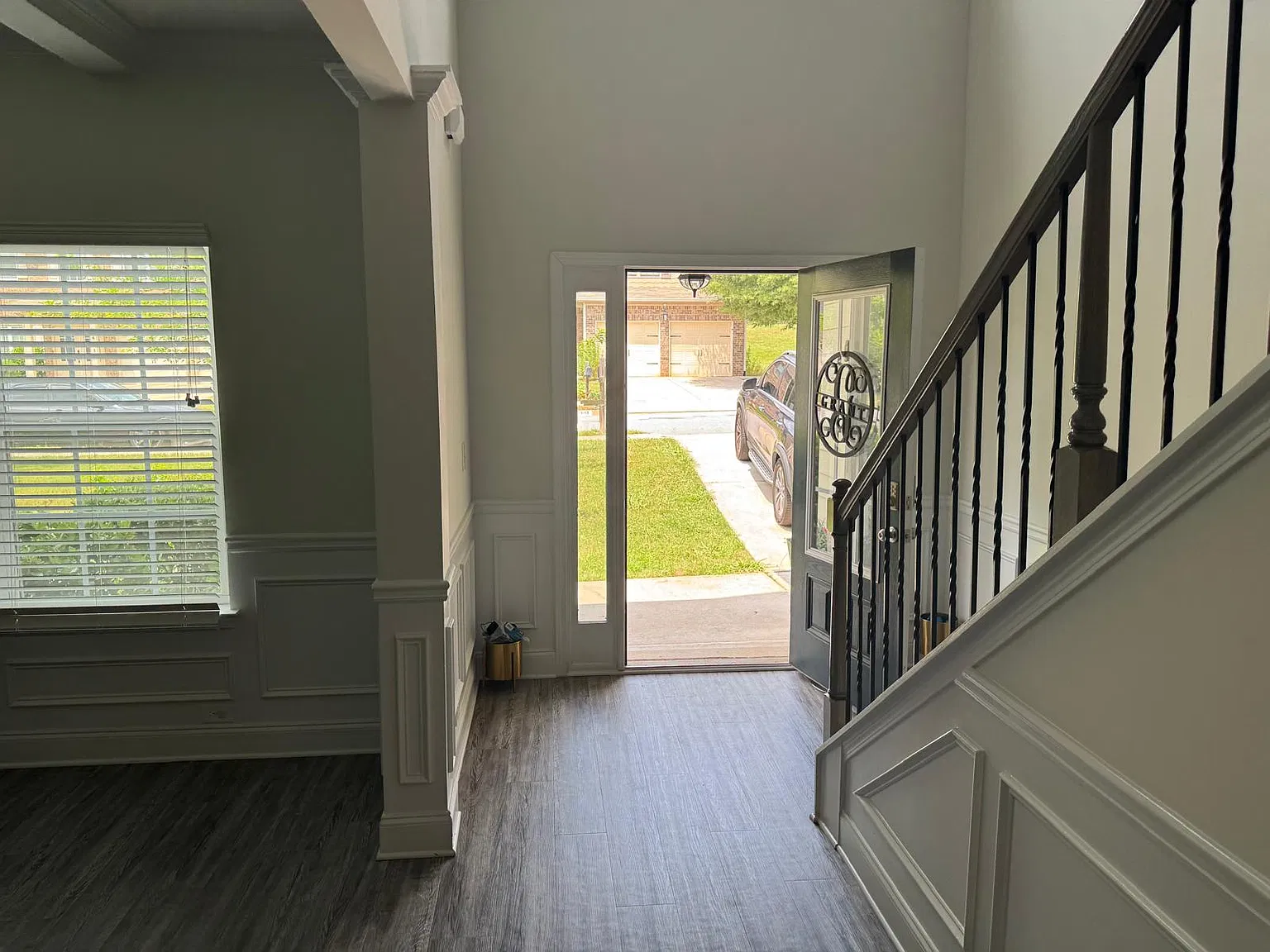 4 bed, 2410 sqft, $3,550 — Photo 3