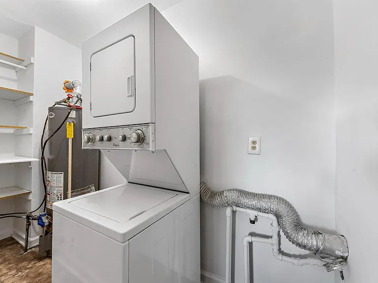 4222 Park Ave — Photo 8