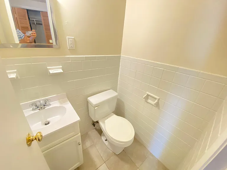 1121 Commonwealth Ave — Photo 5