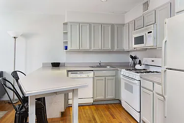 Rented by Warburg