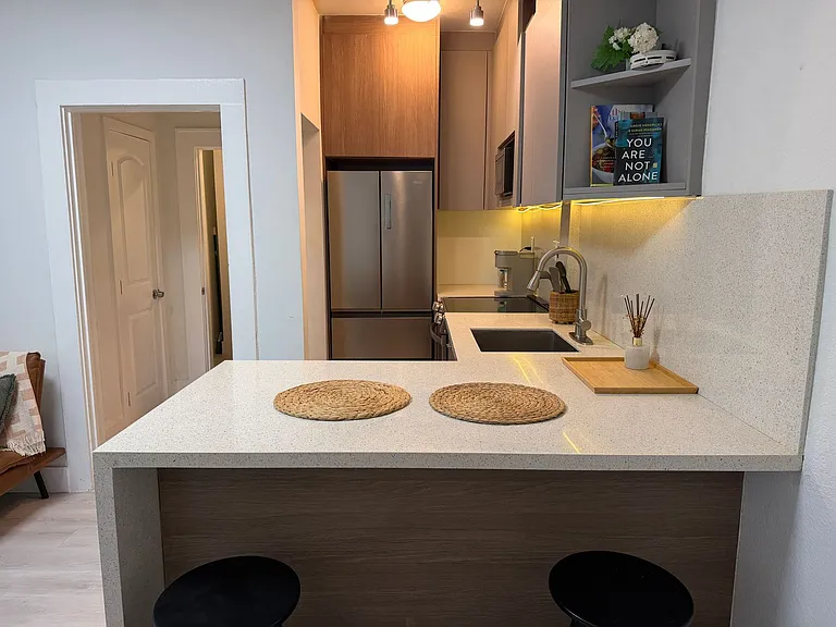 126 Mendoza Ave #2 — Photo 3