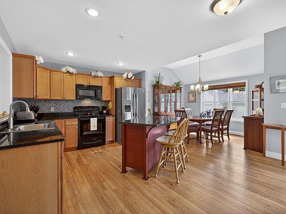 2nd image of 22 Mill Pond Road #22