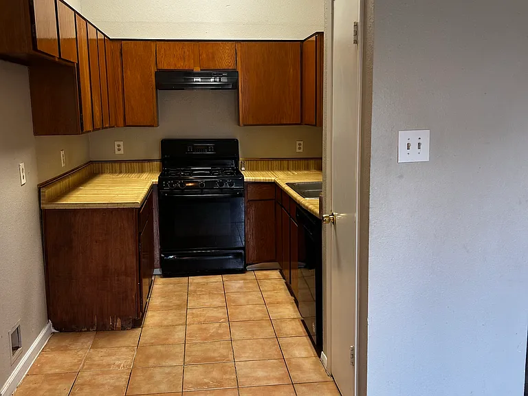 17008 Mercado Dr — Photo 12
