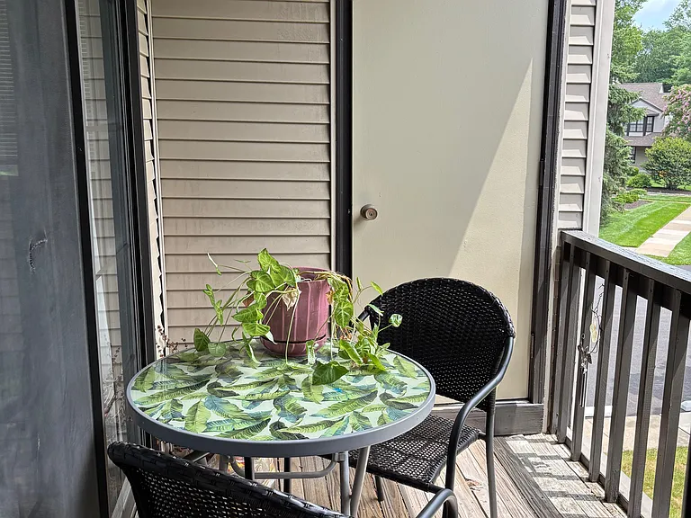 62 Basswood Ct — Photo 8