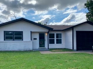 5040 McCart Ave, Fort Worth, TX 76115