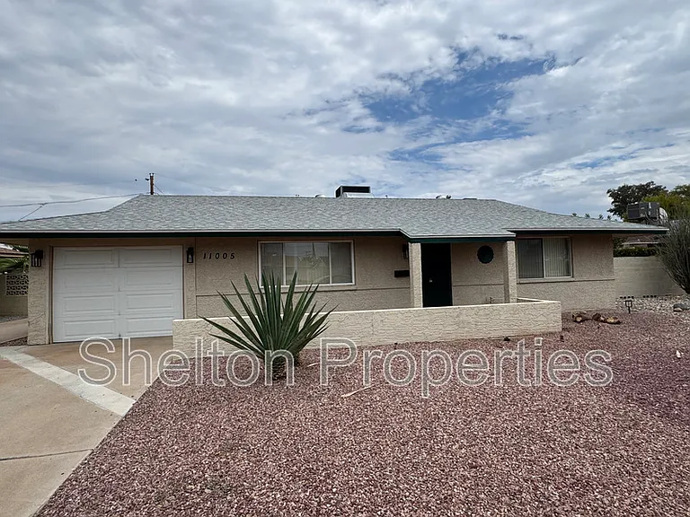 11005 W Alabama Ave — Photo 1