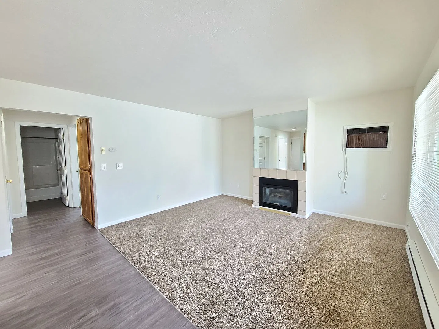 12205 N Freya — Photo 2