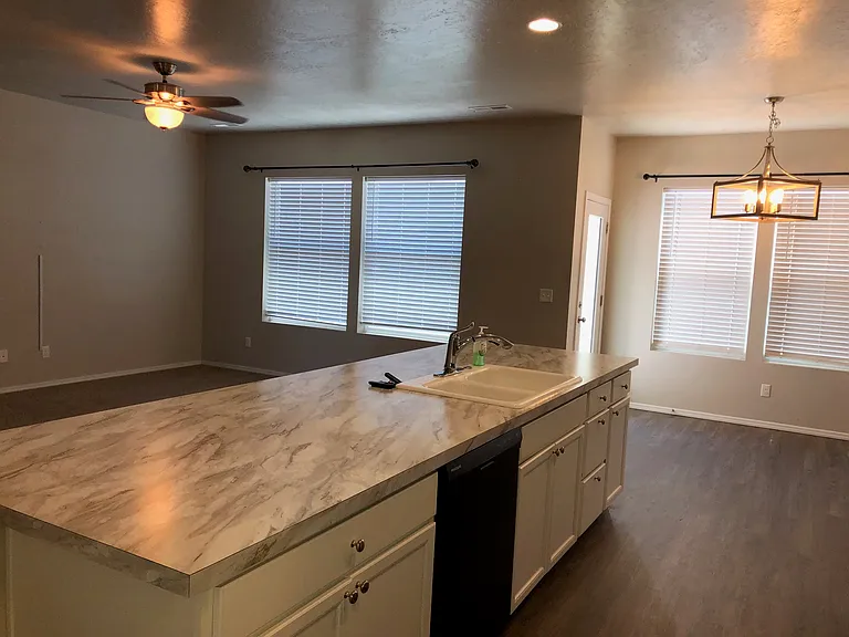 843 SW Levant Way — Photo 8
