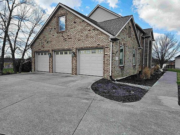 4th image of 502 Hunters Rdg