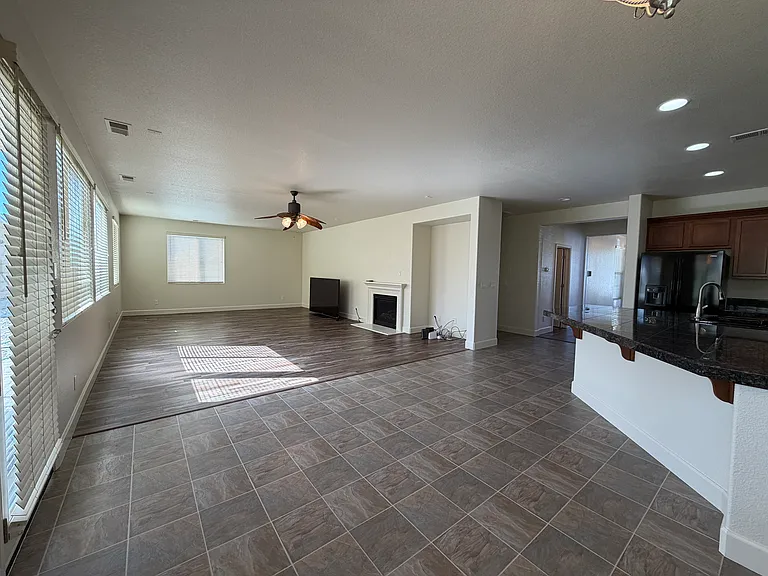 7179 Rutherford Dr — Photo 21
