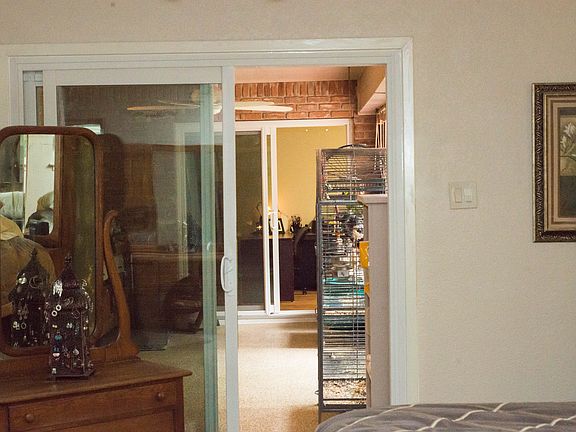 4th image of 2901 Pecan Valley Dr
