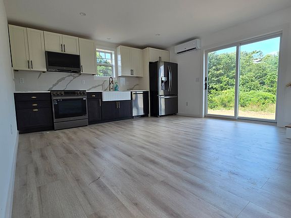 4th image of 36A Barrows Rd #A