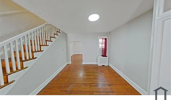 4 bed, $1,650 — Photo 2