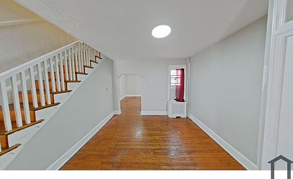 2nd image of 6032 Magnolia St