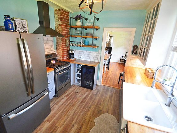 5th image of 2705 Kenwood Ave