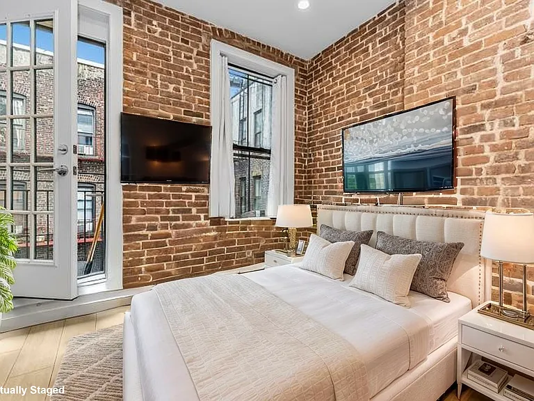 356 W 48th St #2D — Photo 5