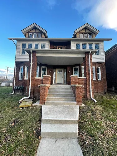 2925 Hogarth St #1 Photo 1