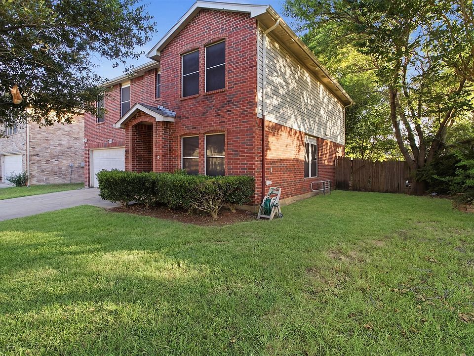 1st image of 2955 Celian Dr
