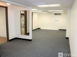 1617 Laurel Crst, Madison, WI 53705