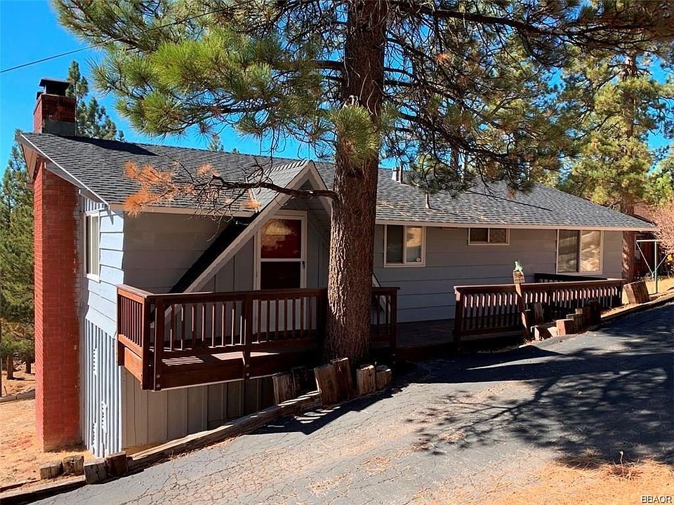 1st image of 470 Vista Ln