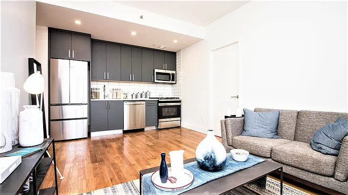 Rented by Nooklyn NYC LLC | media 71