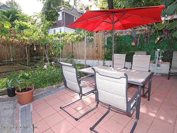 4th image of 12 Irving Pl