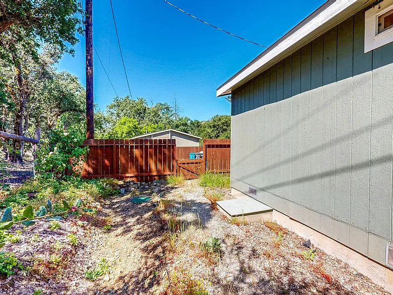 12800 Dunbar Rd — Photo 40