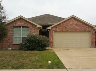 7621 Hollow Point Dr, Fort Worth, TX 76123