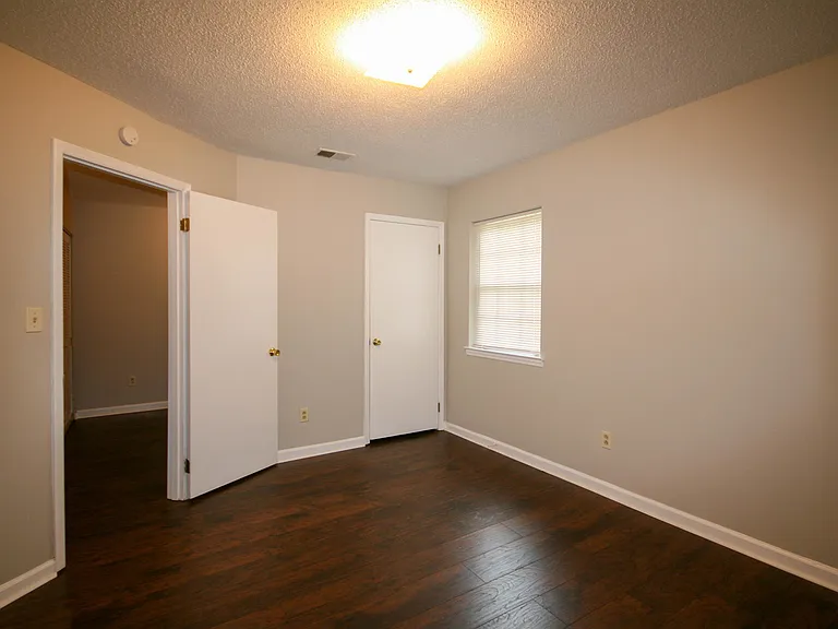 104B Westscott Dr — Photo 17