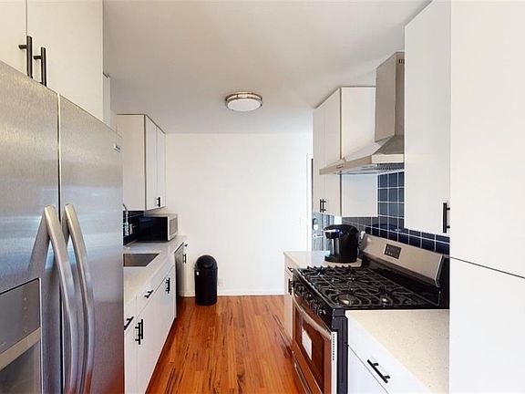 5th image of 31 Manor Ln