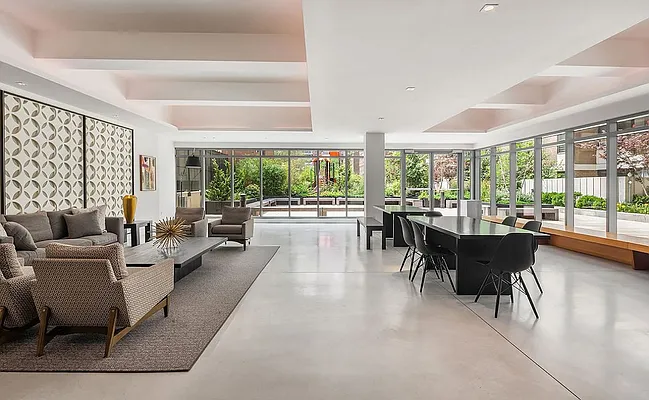 Rented by USWOO Realty | media 22
