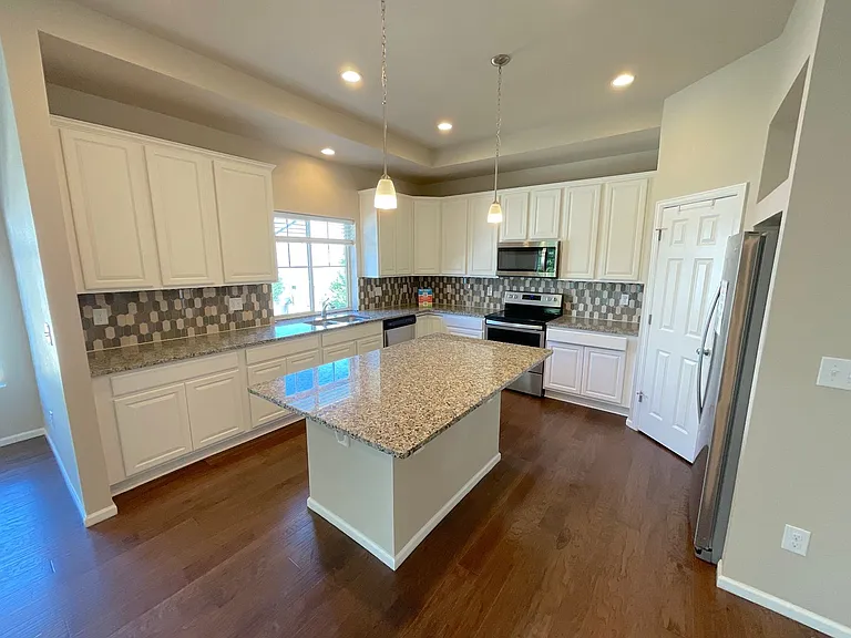 6706 Golden Briar Ln — Photo 10