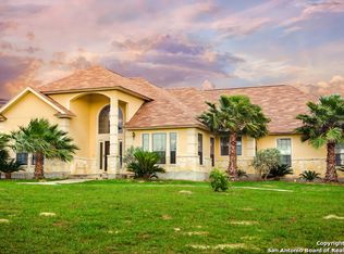 254 Shannon Rdg, Floresville, TX 78114
