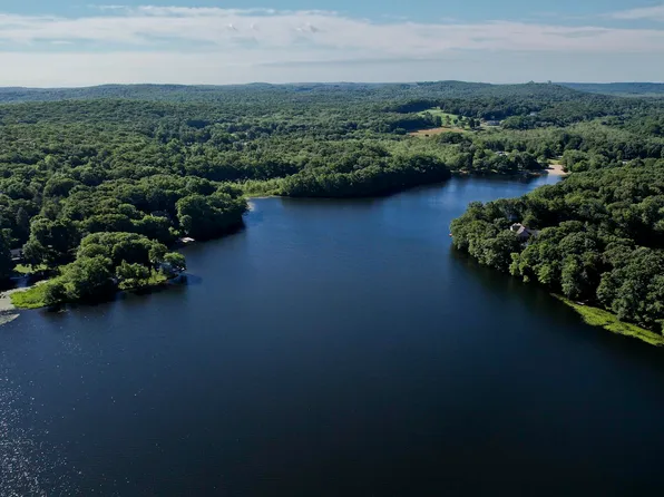 93 Hollowell Road, Preston, CT 06365