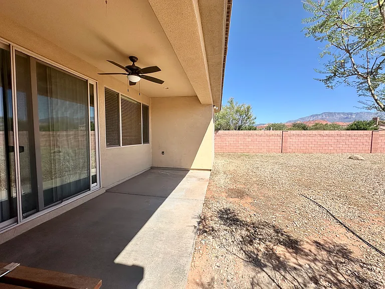 1220 N Spring Valley Dr — Photo 16