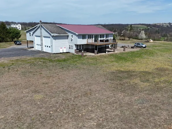 164 Picketts Dr, Sunbury, PA 17801