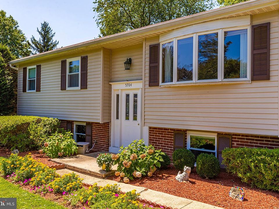 1st image of 5704 Manor Dr