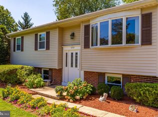 5704 Manor Dr, Woodbine, MD 21797