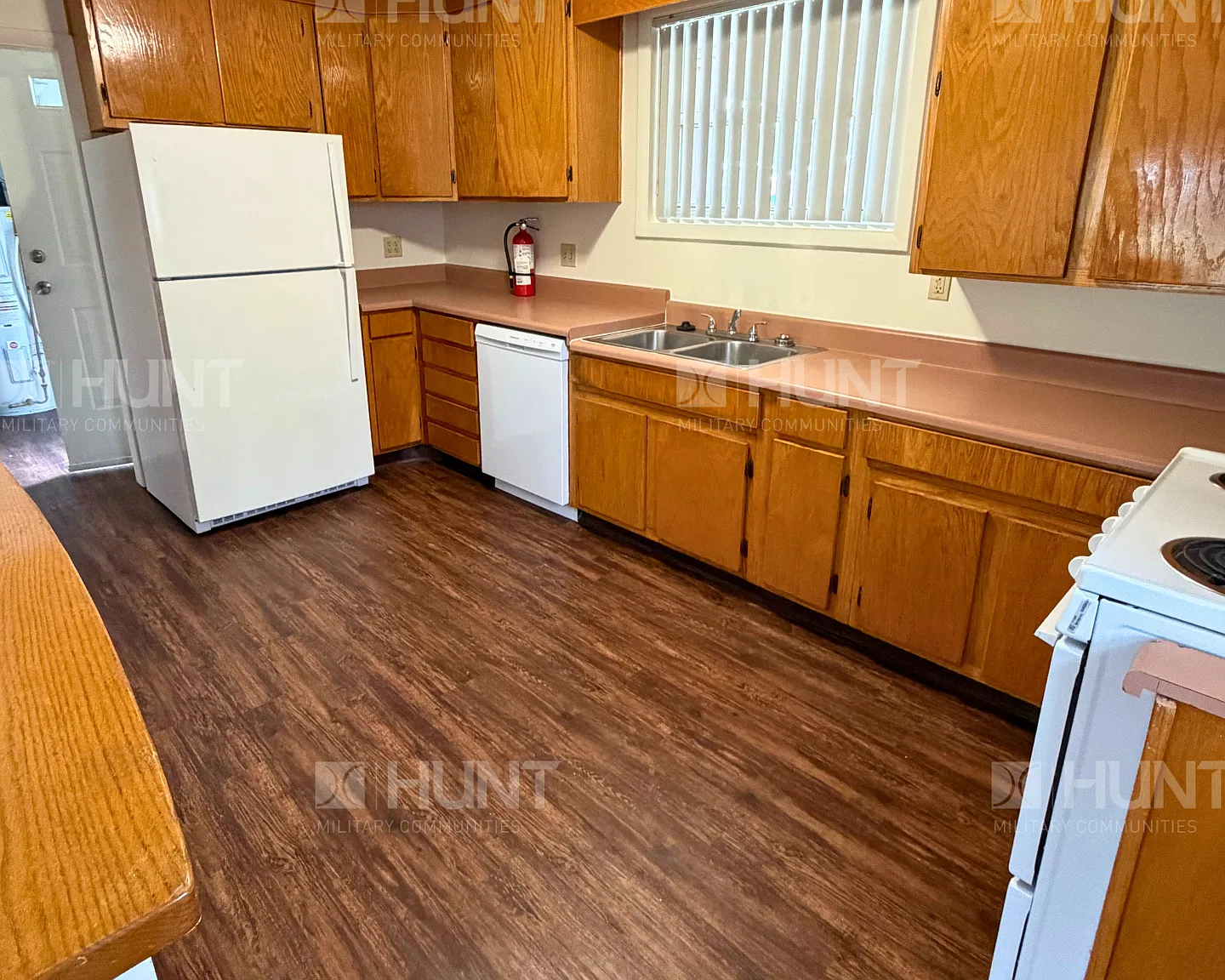 3 bed, 1.5 bath, 1301 sqft, $1,625 — Photo 4