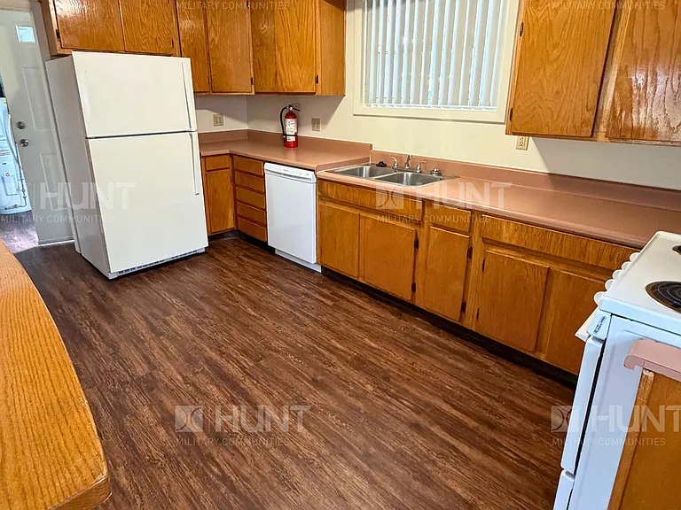 206 Barracuda Dr — Photo 4