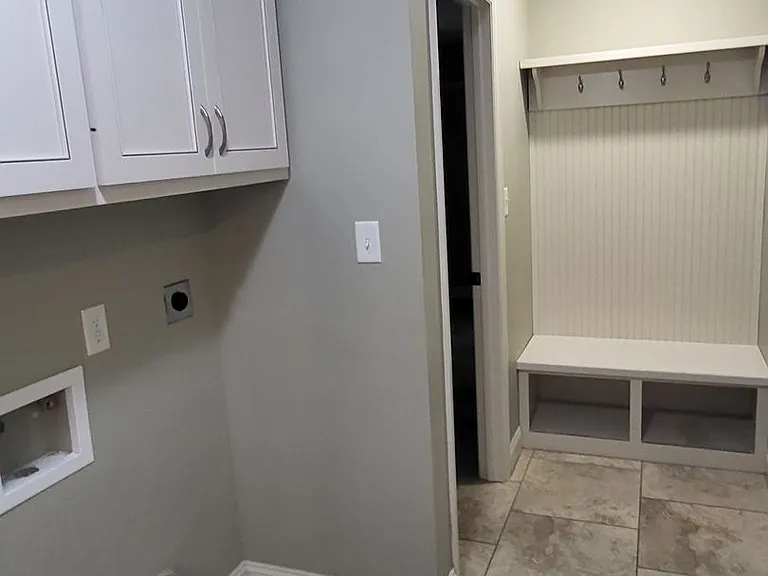 5162 Village Way — Photo 9