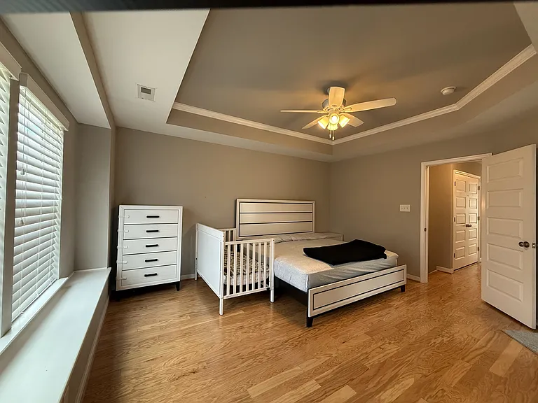 8049 Ellendale Dr #1 — Photo 8