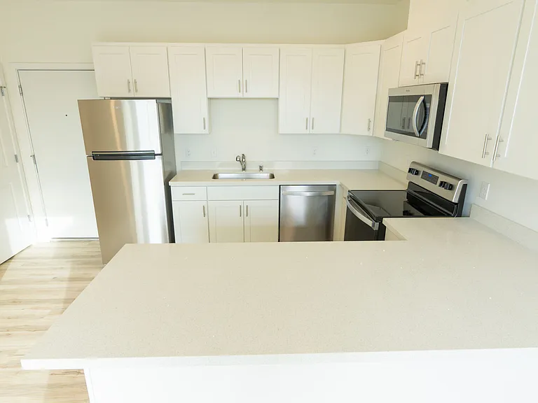604 S Sheridan Ave — Photo 7