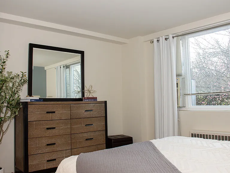 Thomas Wynne Apartments — Photo 63