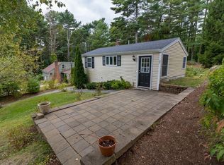 27 Burgess Rd, Plymouth, MA 02360