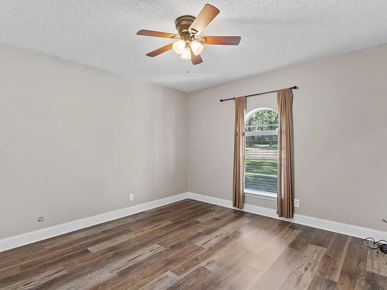 1601 Okelley Rd — Photo 29