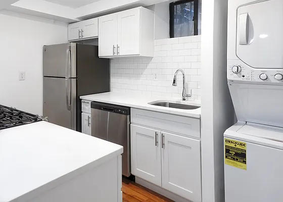 Rented by Freestone Property Group | media 10