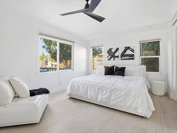 4th image of 19361 Brookhurst St #43