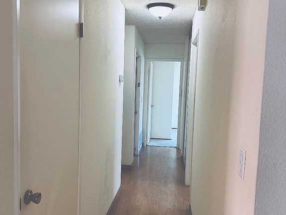 4th image of 198 Checkers Dr